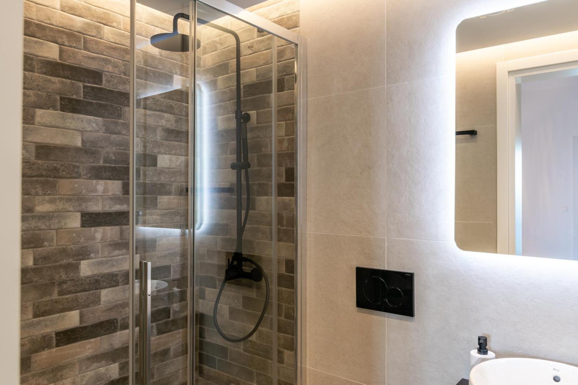 Vitalis Residences - Haven Suites Adamantas  ภายนอก รูปภาพ