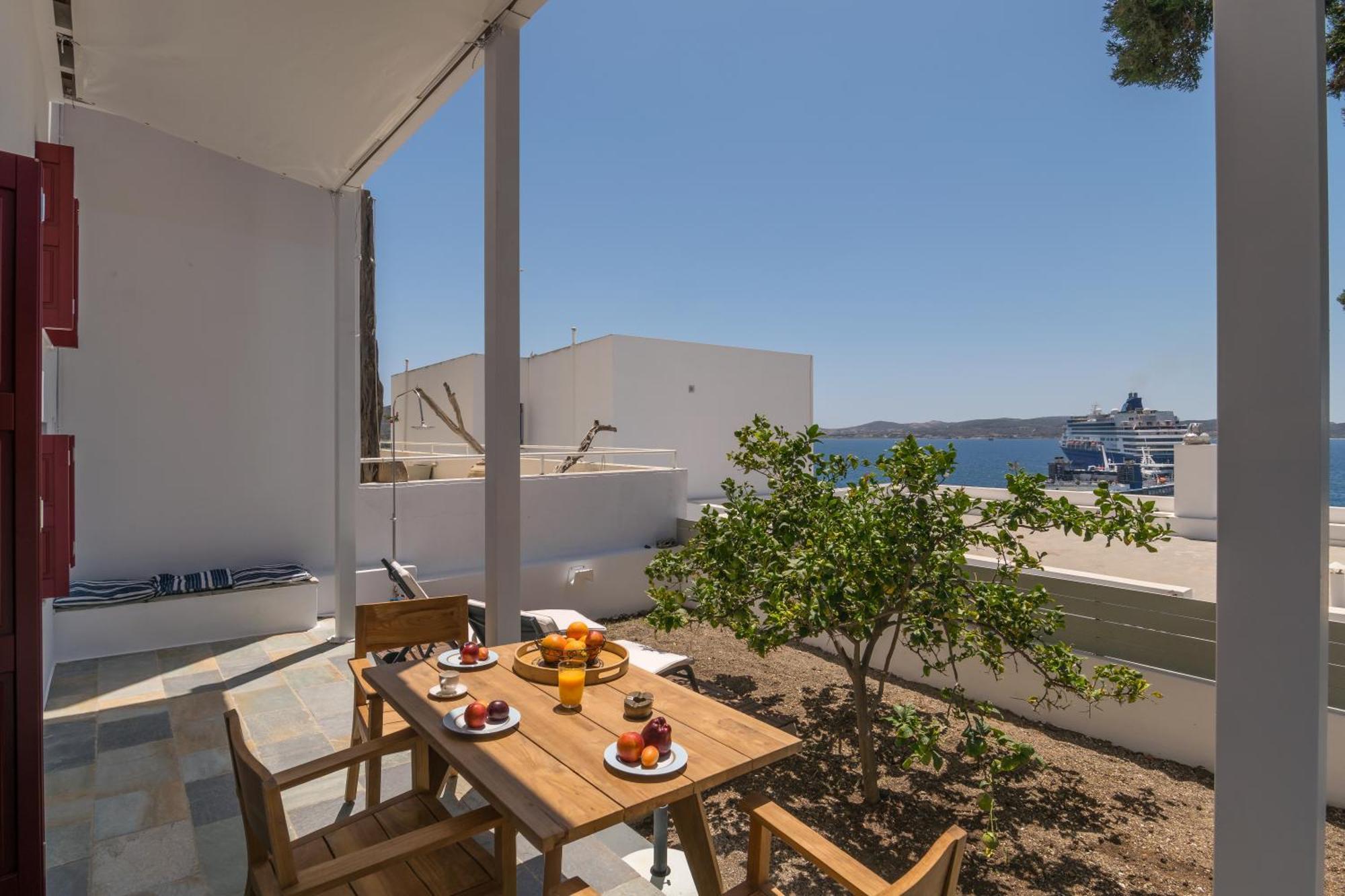 Vitalis Residences - Haven Suites Adamantas  ภายนอก รูปภาพ